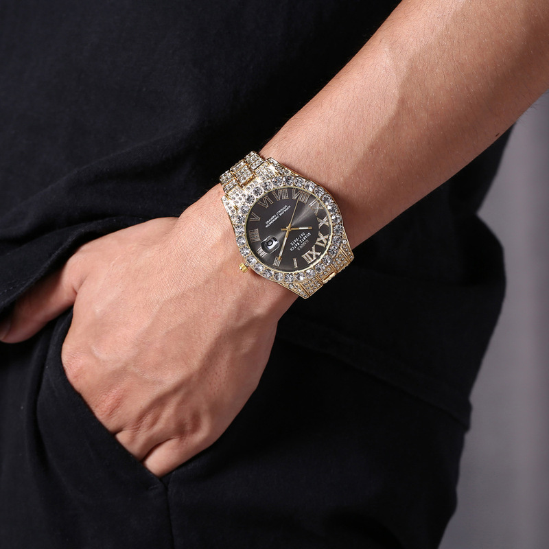 Orologio da Polso da Uomo al Q - Electronics Gadgets For Men recensione e prezzo